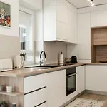 B&v 701 Coresi - Luxury With View