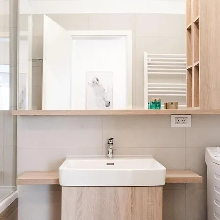 Appartement B&v 701 Coresi - Luxury With View *