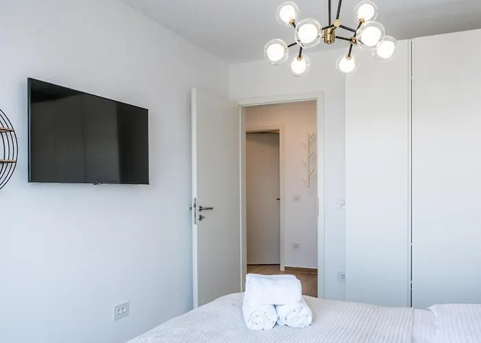 B&v 701 Coresi - Luxury Mountain Haven Apartmán *