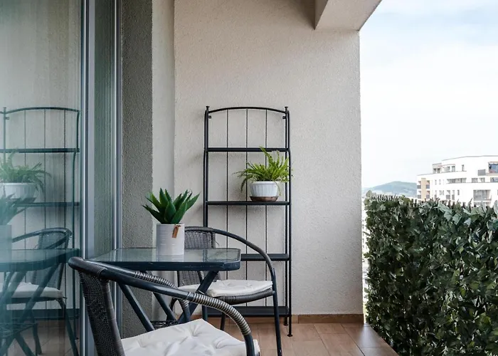 Appartamento B&v 701 Coresi - Luxury With View