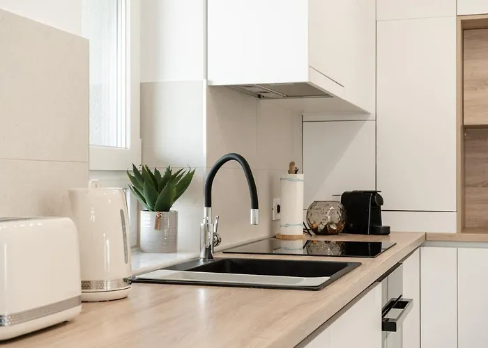 Apartment B&v 701 Coresi - Luxury Mountain Haven