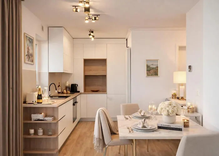 B&v 701 Coresi - Luxury With View *